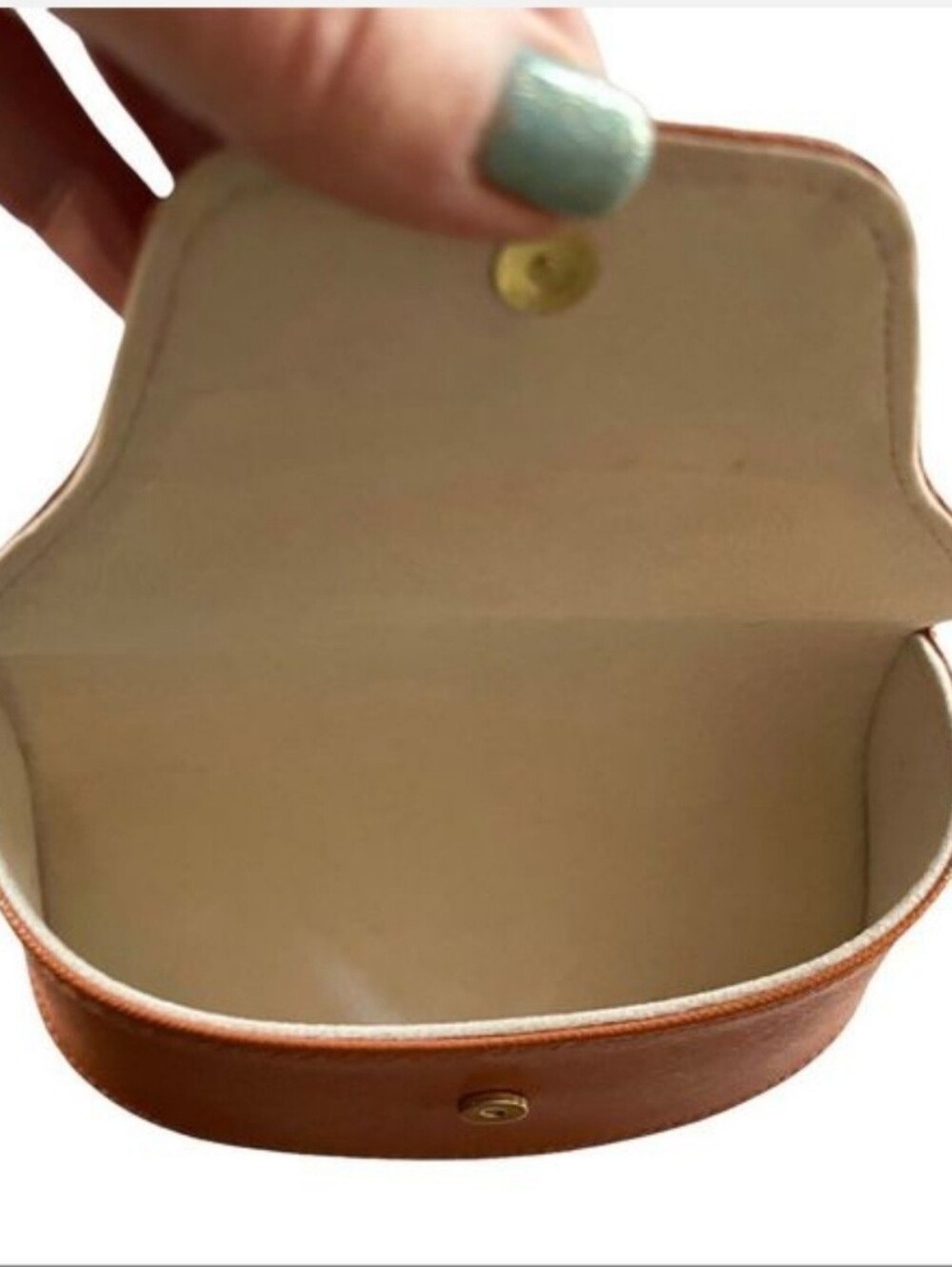 TORY BURCH Sunglasses Case in Burnt Orange Saffianno Leather with Gold Logo Snap - Picture 4 of 8